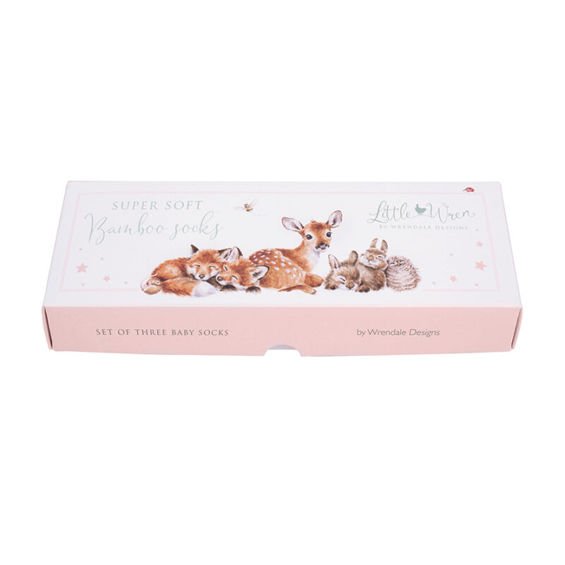 Geschenkverpackung für Rosa Babysocken mit Waldtieren