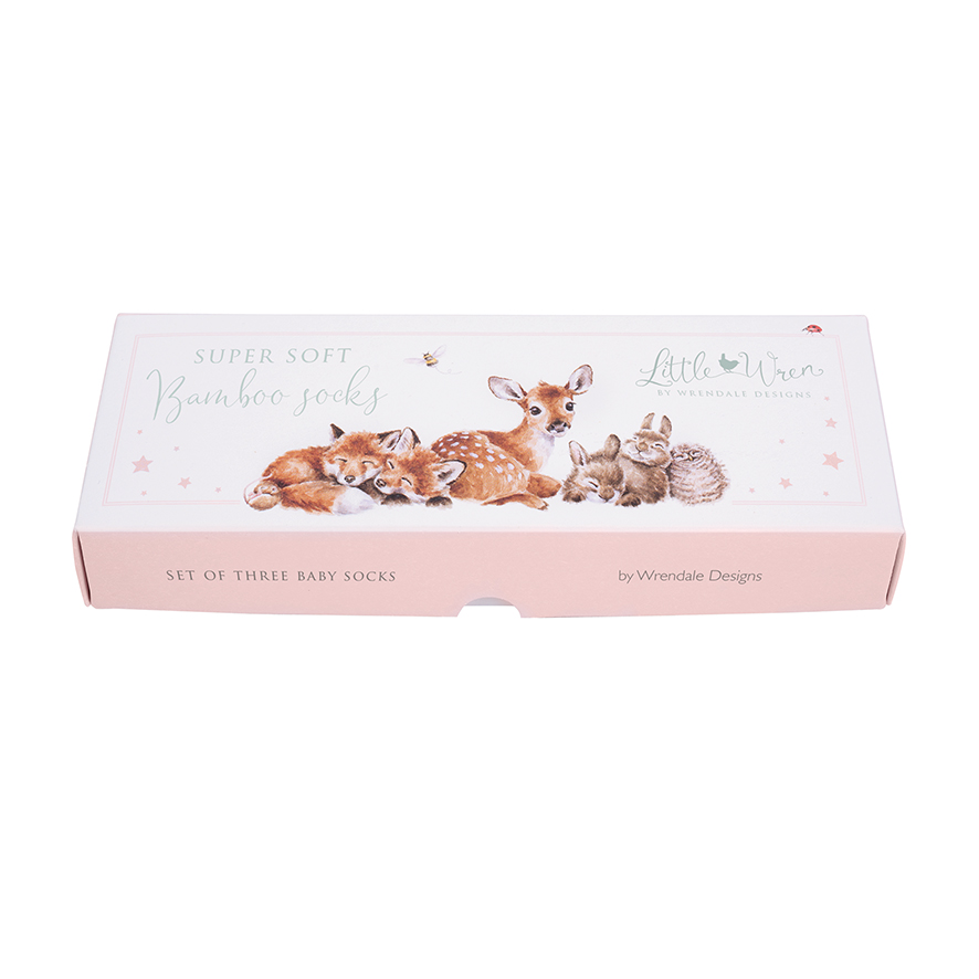 Geschenkverpackung für Rosa Babysocken mit Waldtieren