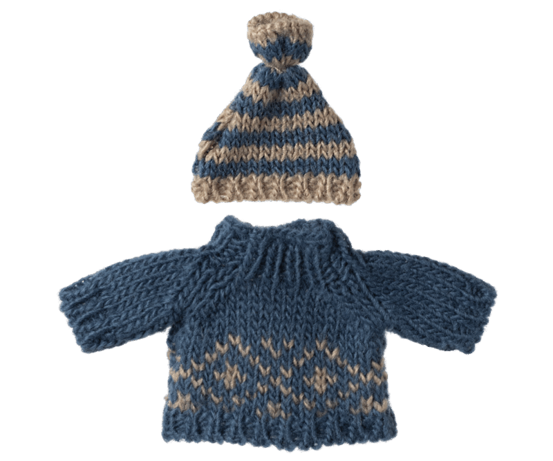 Strickpulloverset mit Mütze