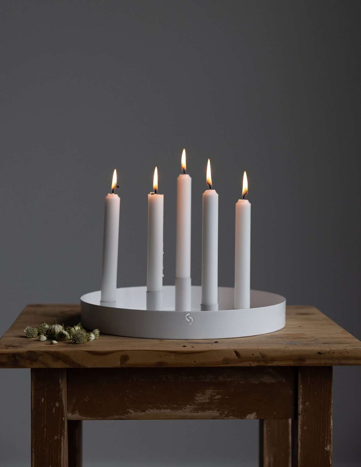 Tablett weiß in rund mit Kerzenhalter