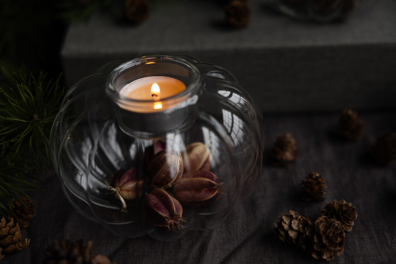 Teelichthalter in Form als Kürbis klein aus Glas