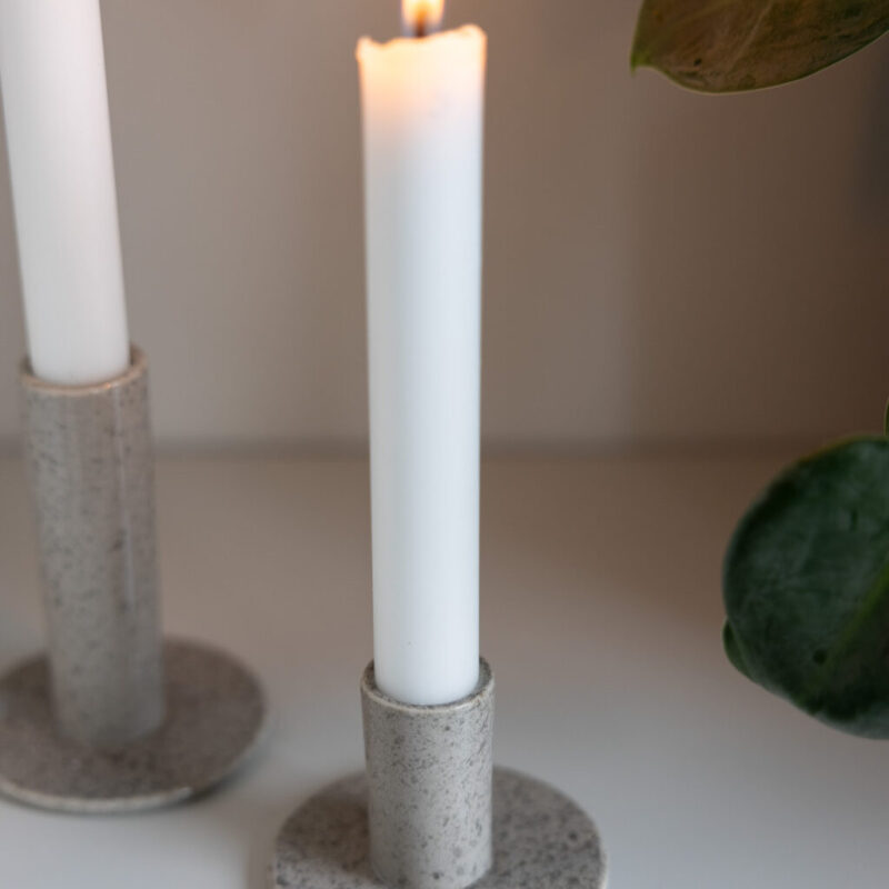 Kerzenständer grau/Braun mit Punkten für stabkerzen
