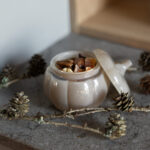 Glasdose in form eines Kürbis