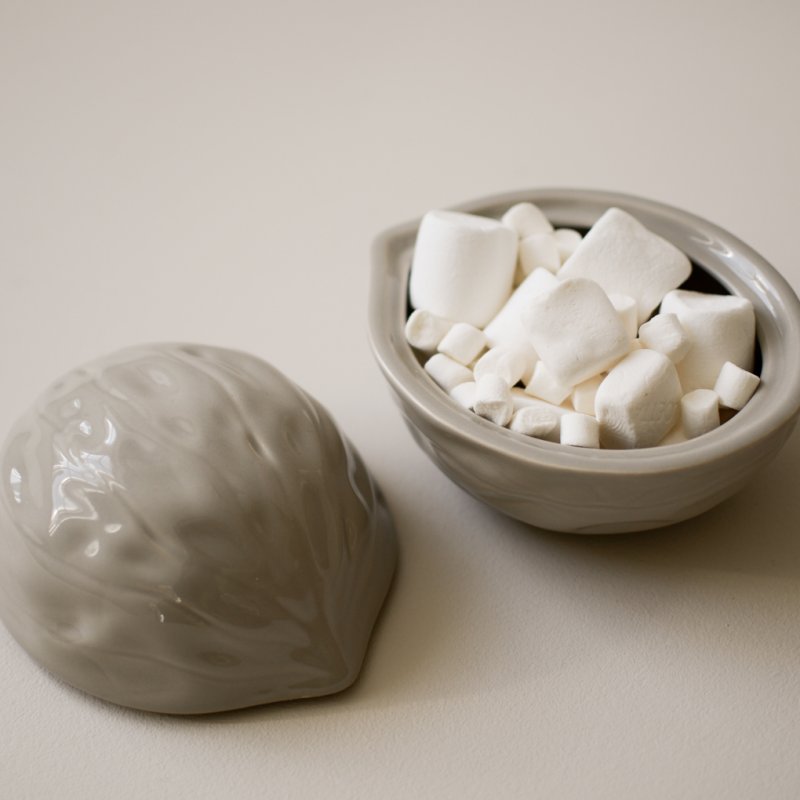 Walnut Bowl in Shiny mole