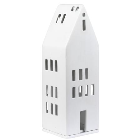 Lichthaus weiß große Fenster